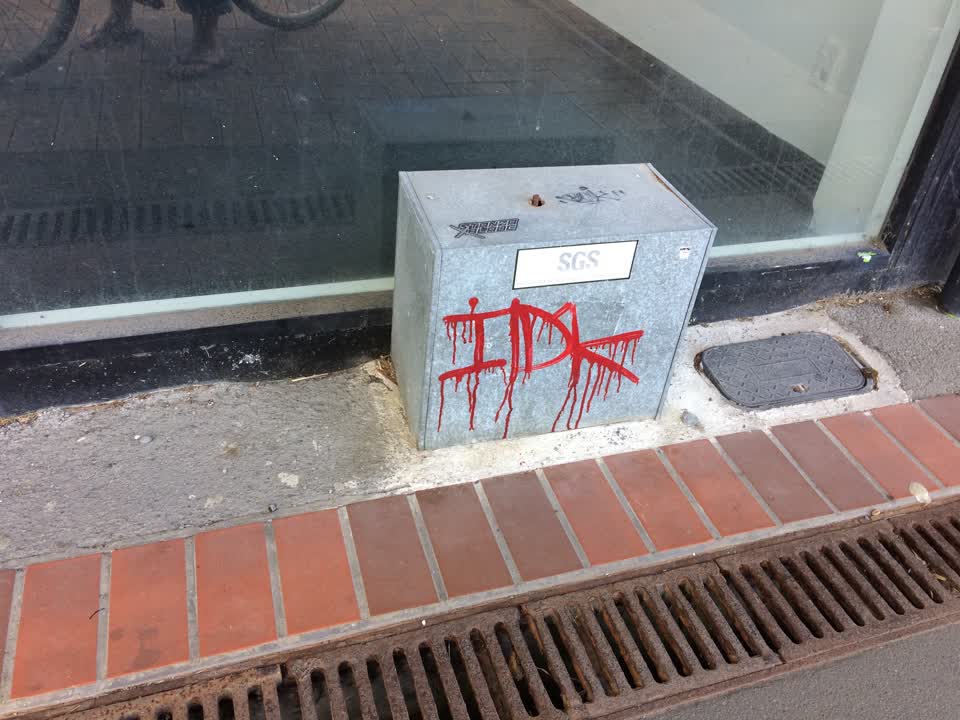 The photograph attached to this graffiti report