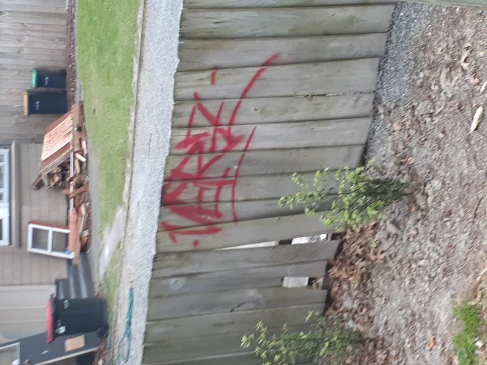 The photograph attached to this graffiti report