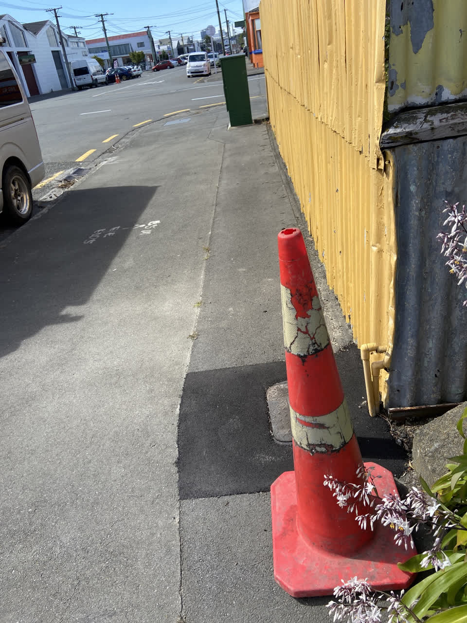 The photograph attached to this roading/streets report