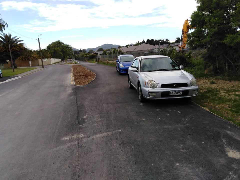 The photograph attached to this roading/streets report