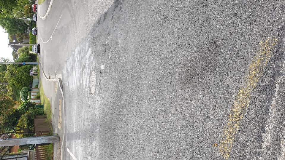 The photograph attached to this roading/streets report