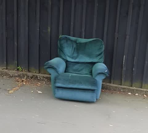Rubbish/Recycling, a report photo