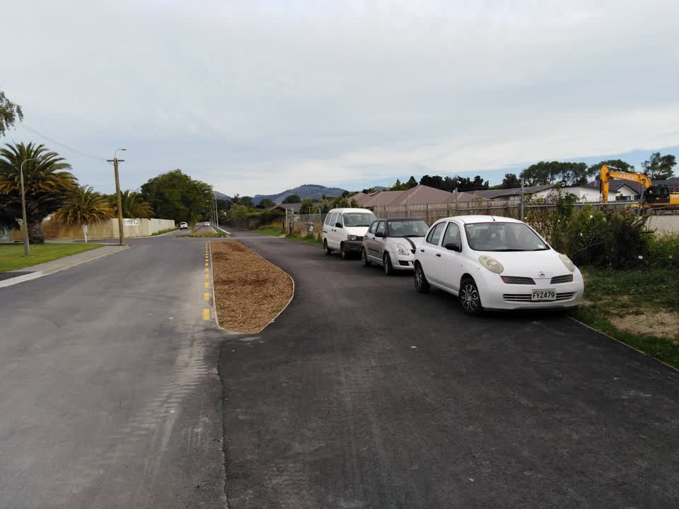 The photograph attached to this roading/streets report