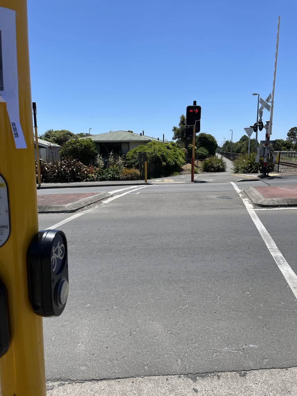 The photograph attached to this street light outage report