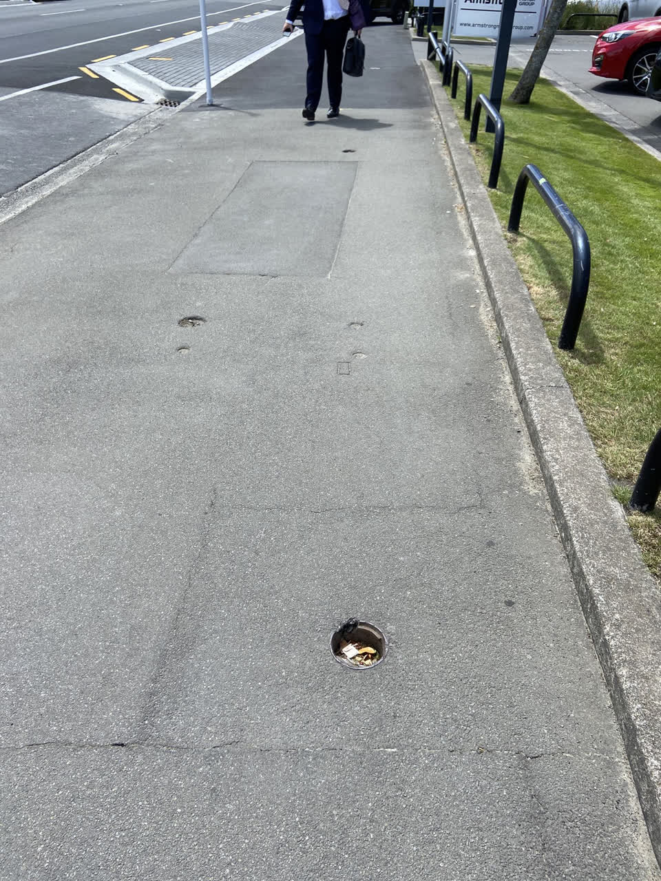 The photograph attached to this roading/streets report
