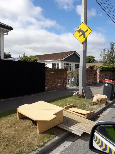 Rubbish/Recycling, a report photo
