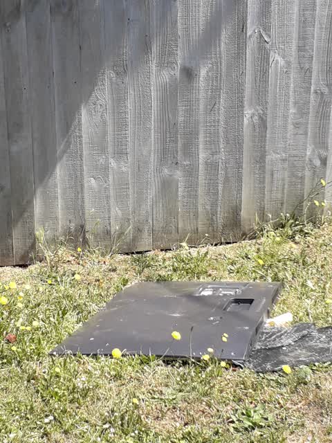 Rubbish/Recycling, a report photo