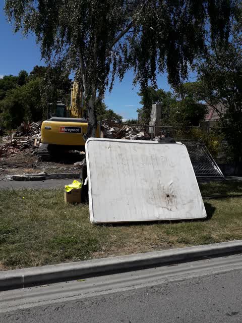 Rubbish/Recycling, a report photo