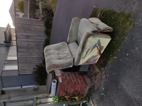 Rubbish/Recycling, a report photo