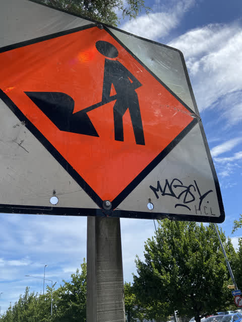 Graffiti, a report photo