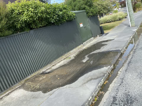 Water Leak, a report photo