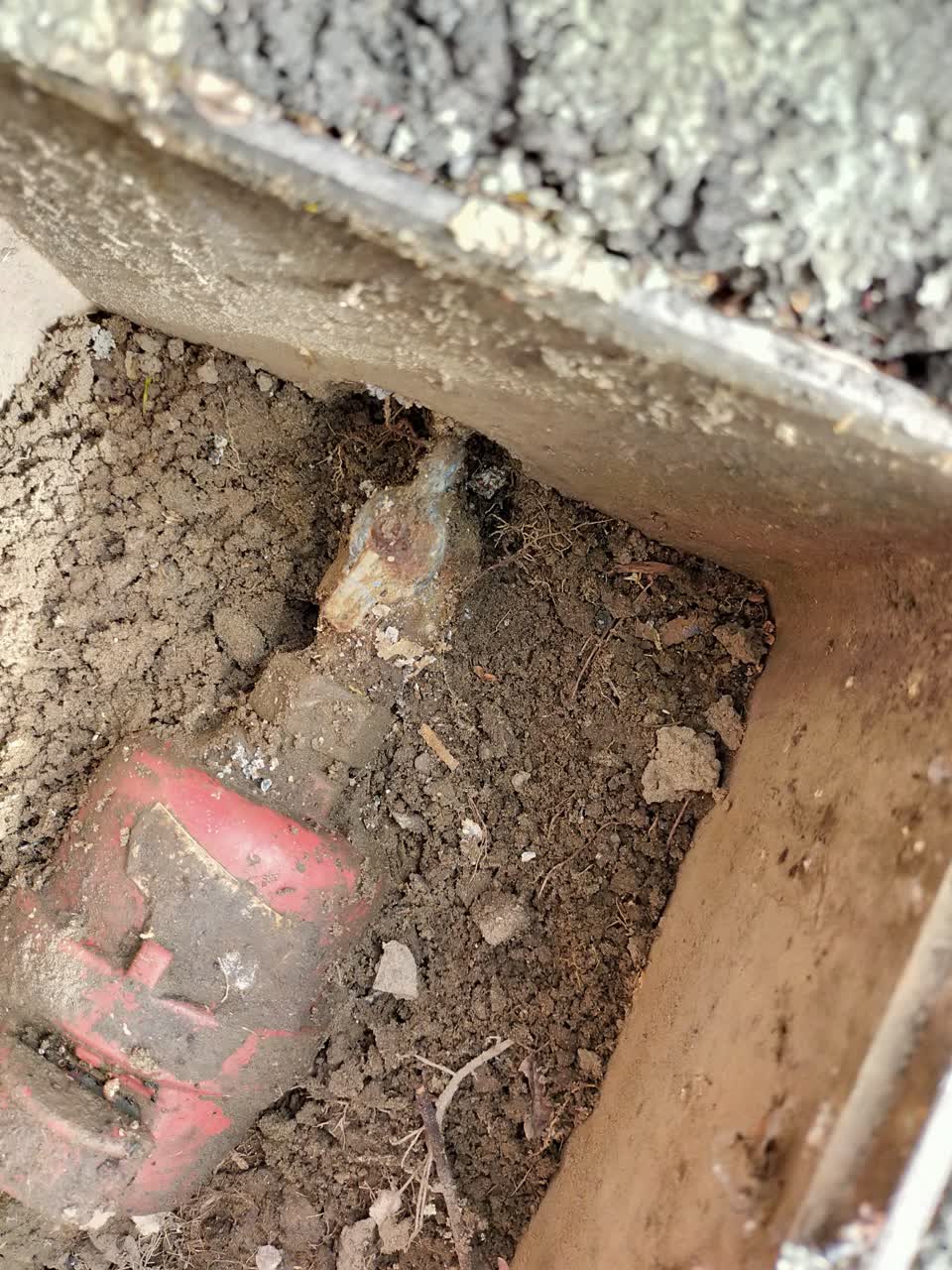 The photograph attached to this water supply report