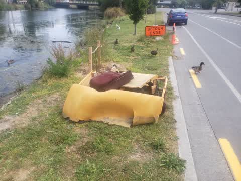 Rubbish/Recycling, a report photo