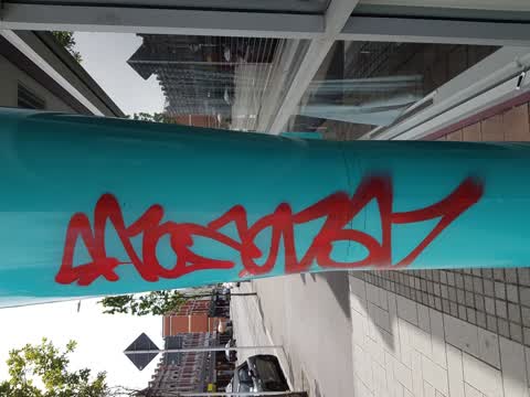 Graffiti, a report photo