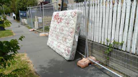 Rubbish/Recycling, a report photo