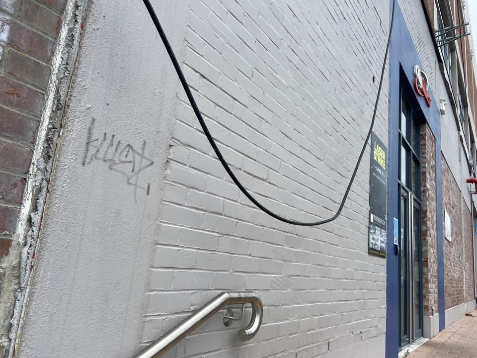 The photograph attached to this graffiti report