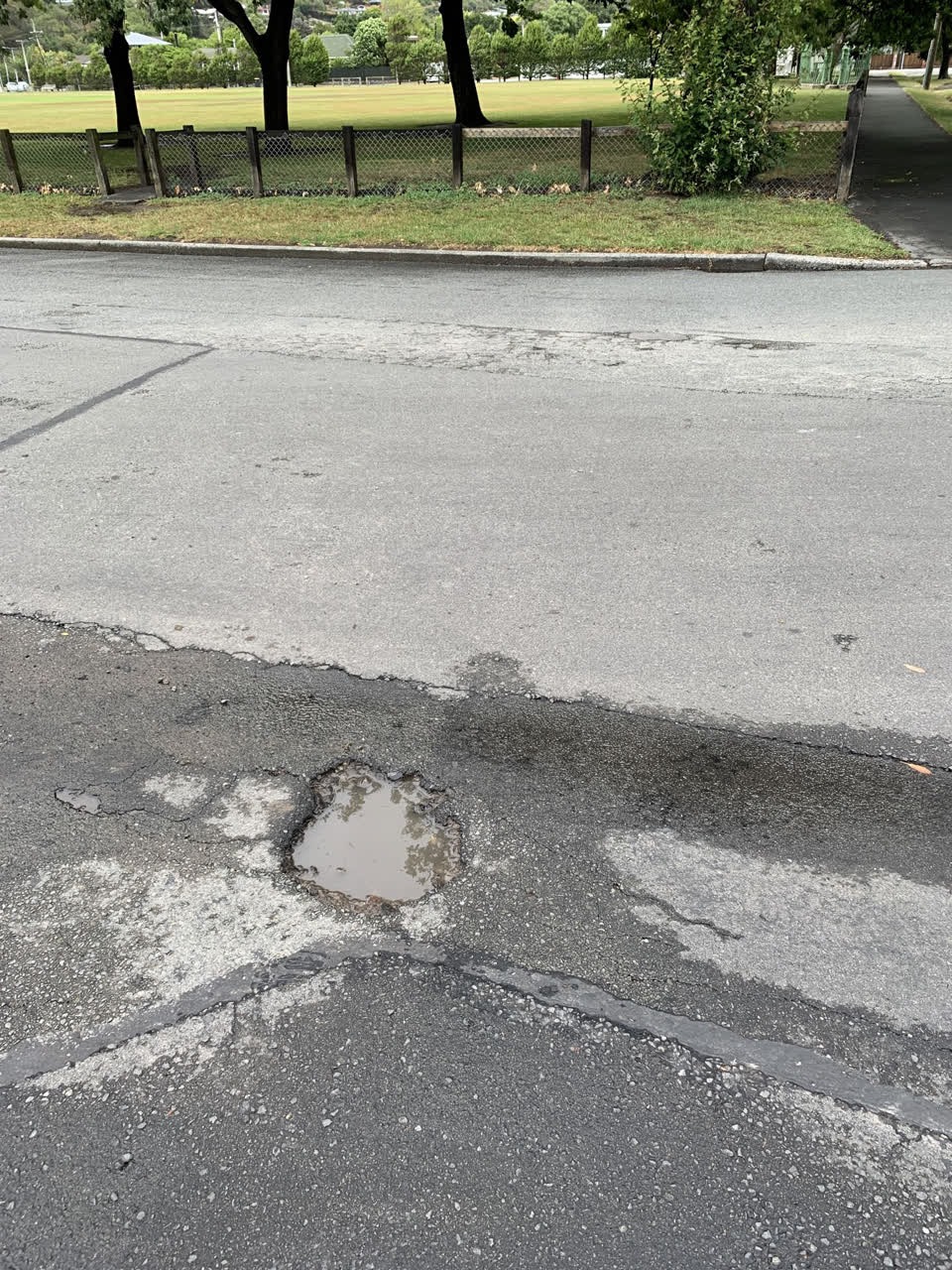 The photograph attached to this roading/streets report