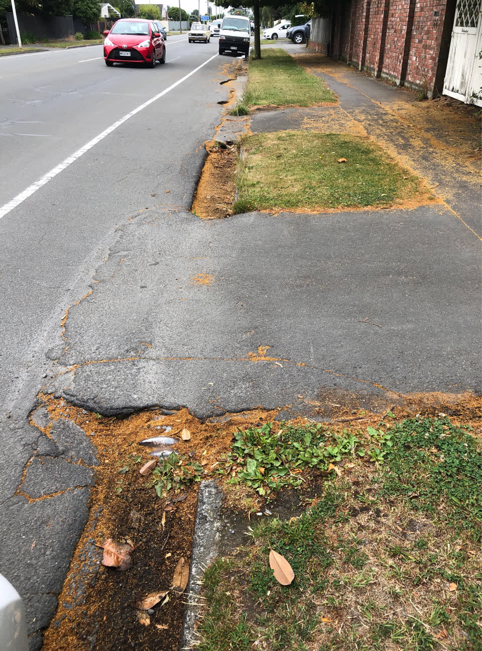 The photograph attached to this roading/streets report