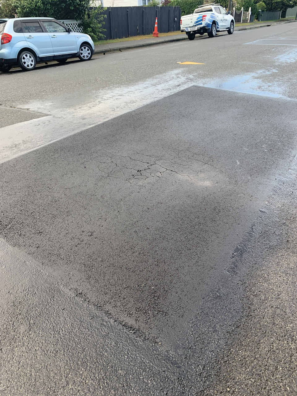 The photograph attached to this roading/streets report