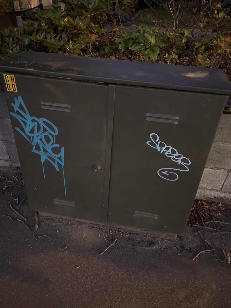 The photograph attached to this graffiti report