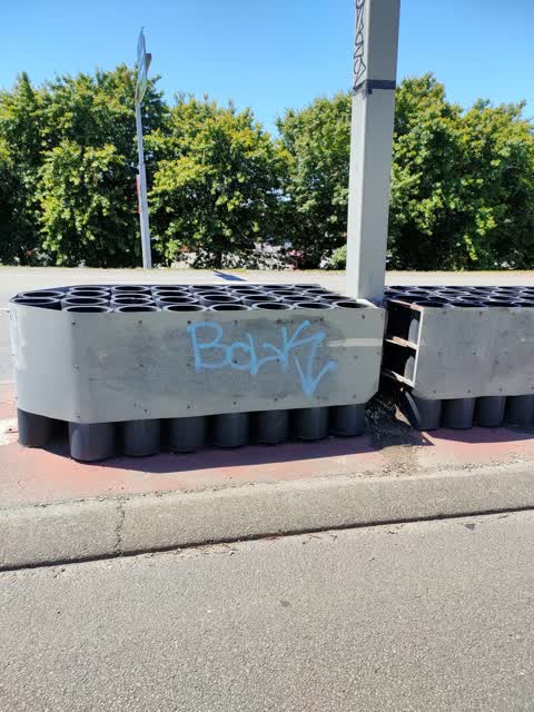 Graffiti, a report photo