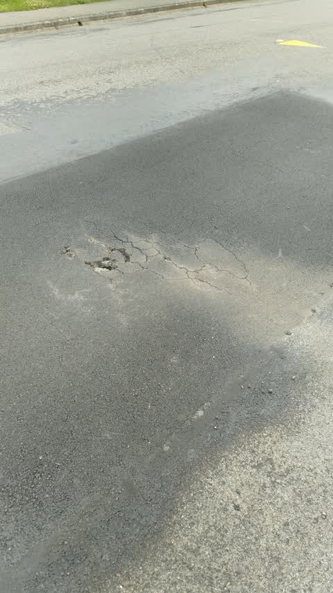 Roading/Streets, a report photo