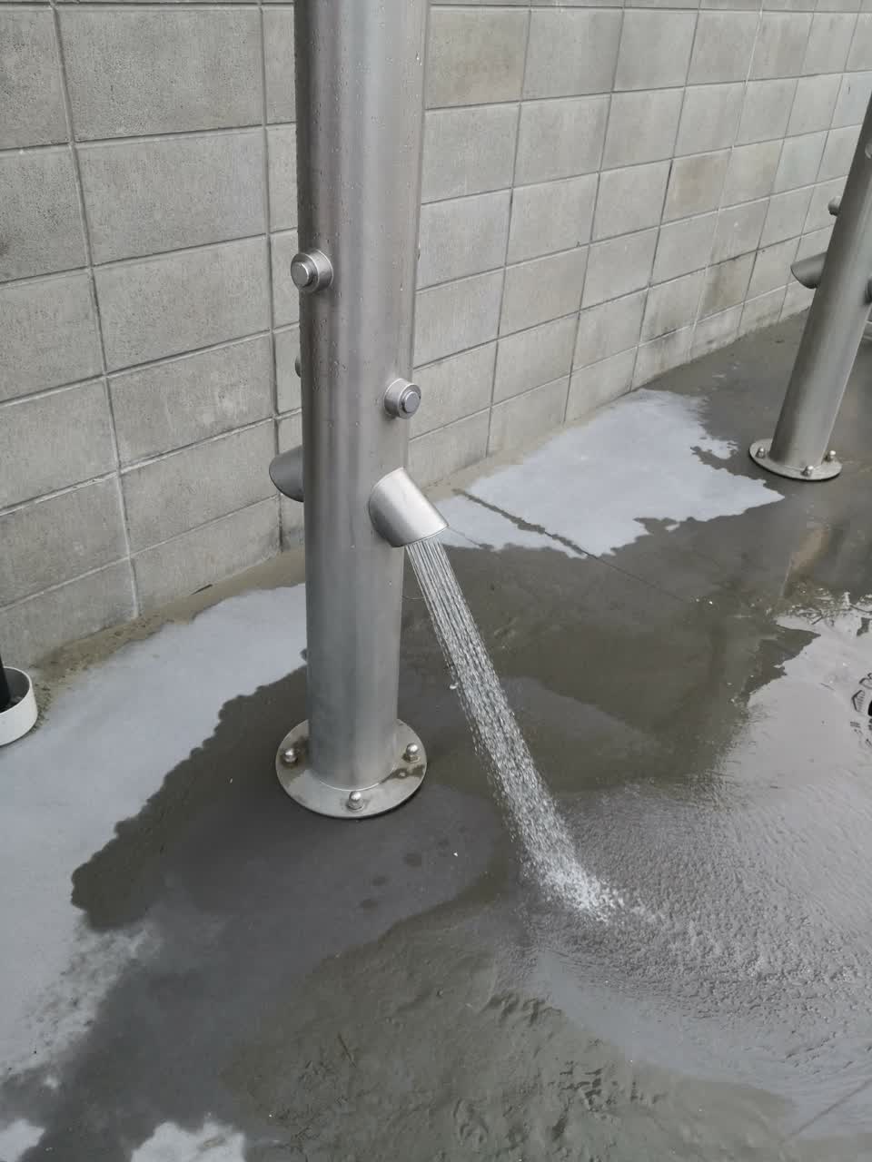 The photograph attached to this water supply report