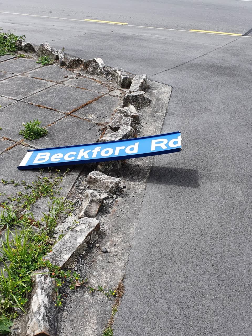 The photograph attached to this roading/streets report