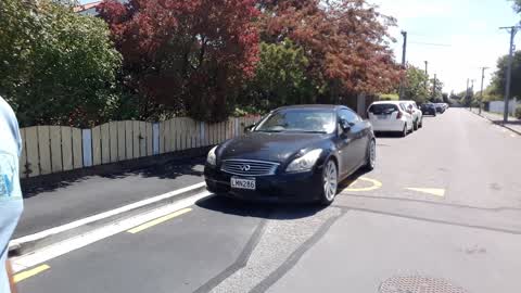 Roading/Streets, a report photo