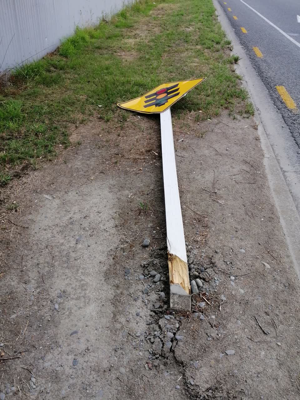 The photograph attached to this roading/streets report