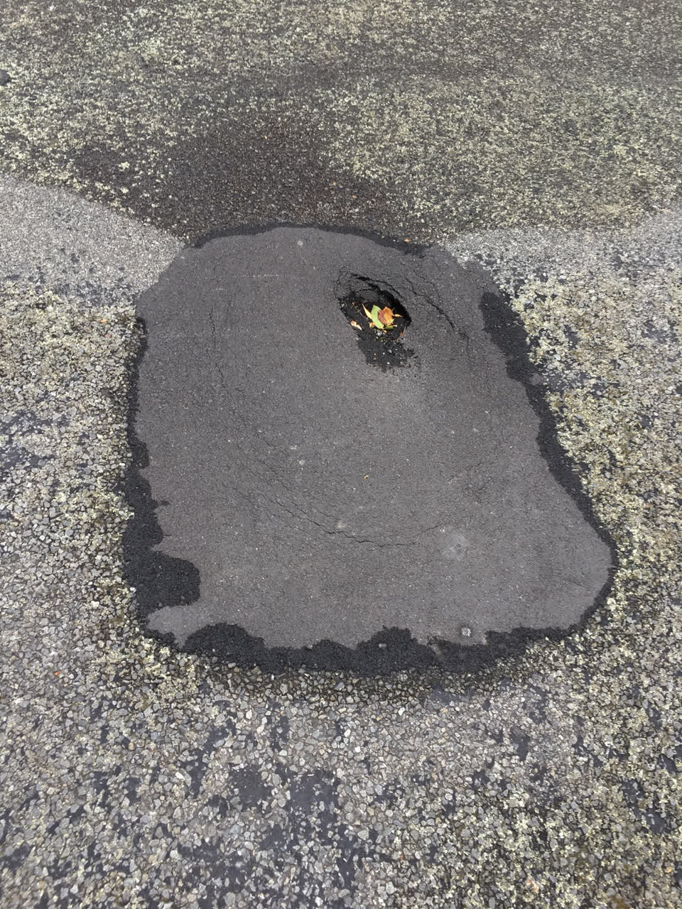 The photograph attached to this roading/streets report
