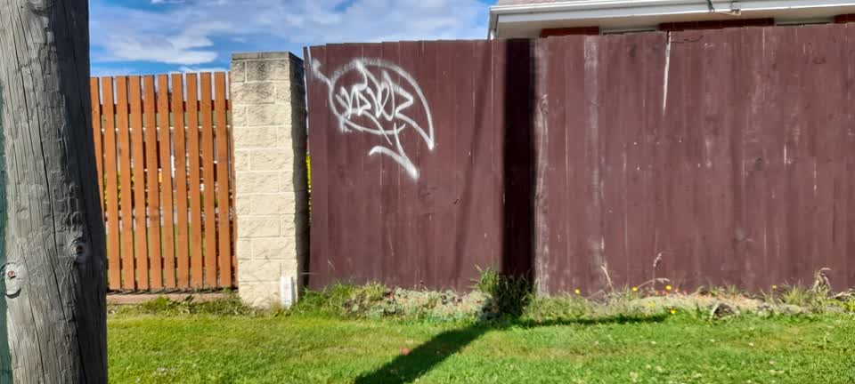 The photograph attached to this graffiti report