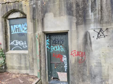 Graffiti, a report photo