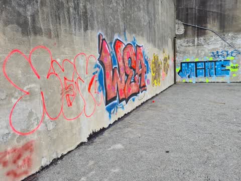 Graffiti, a report photo