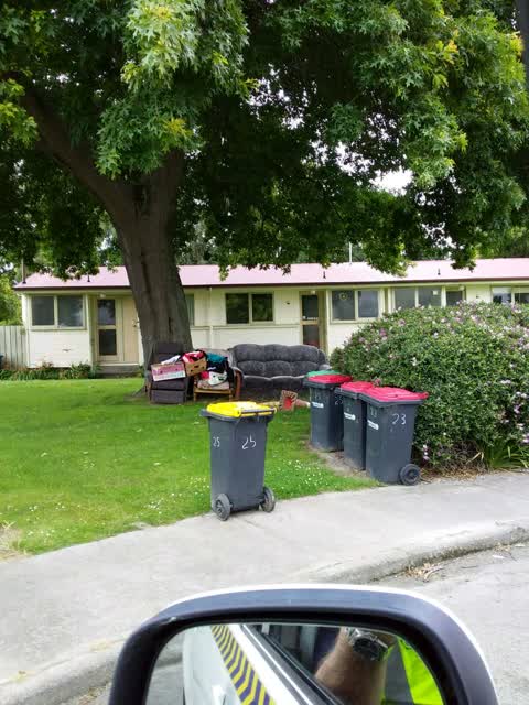 Rubbish/Recycling, a report photo