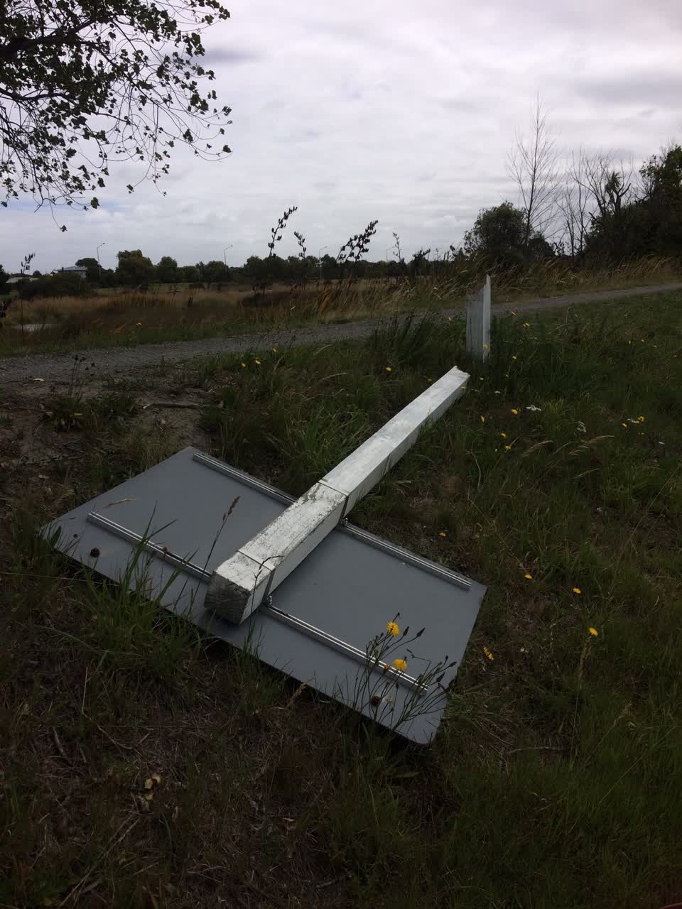 The photograph attached to this roading/streets report