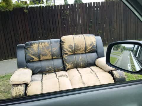 Rubbish/Recycling, a report photo