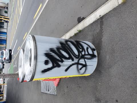 Graffiti, a report photo