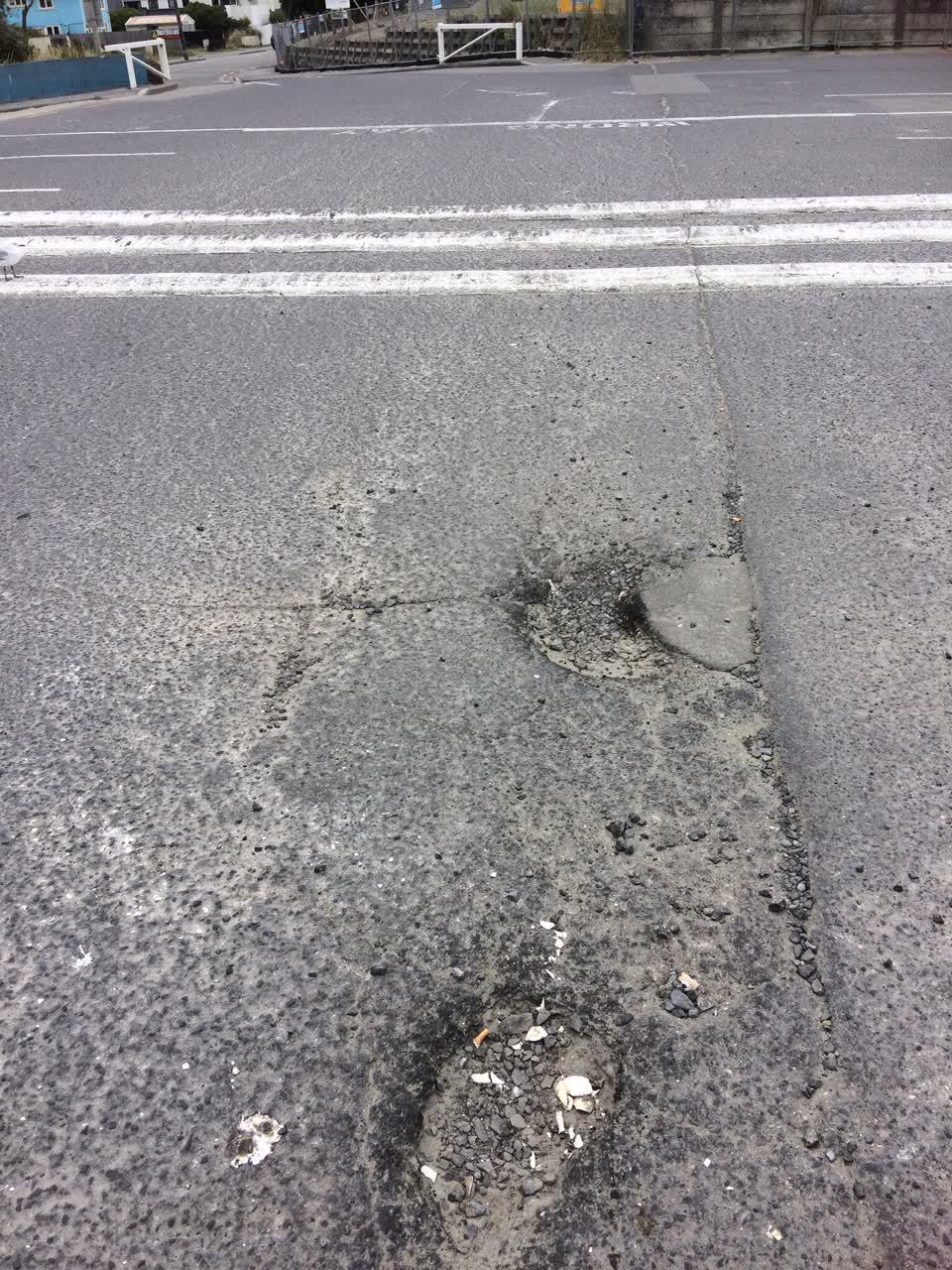 The photograph attached to this roading/streets report