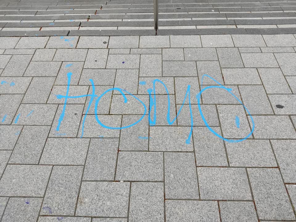 The photograph attached to this graffiti report