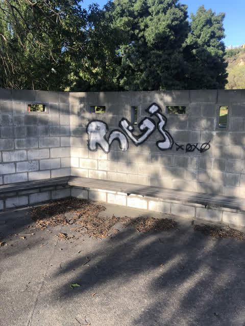 Graffiti, a report photo