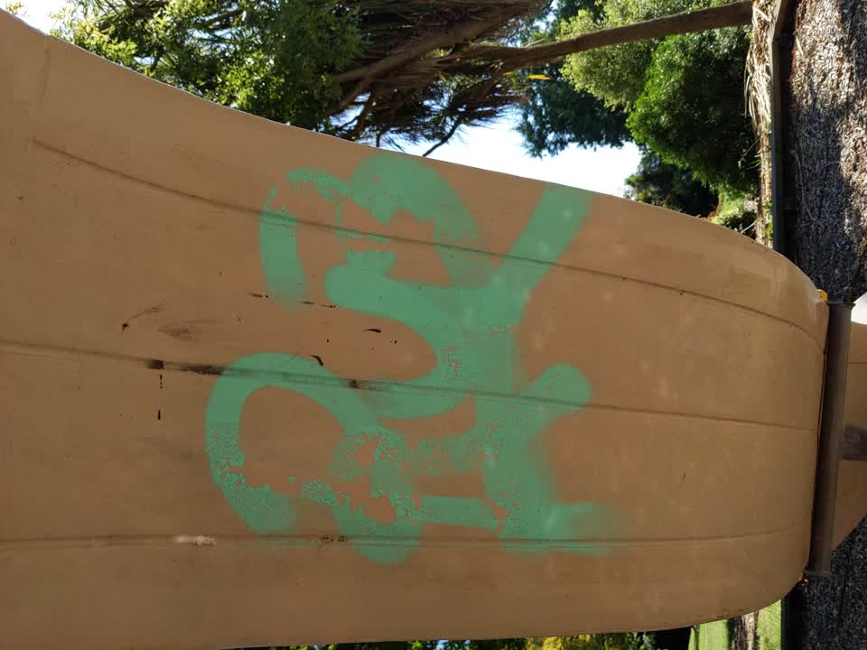 The photograph attached to this graffiti report