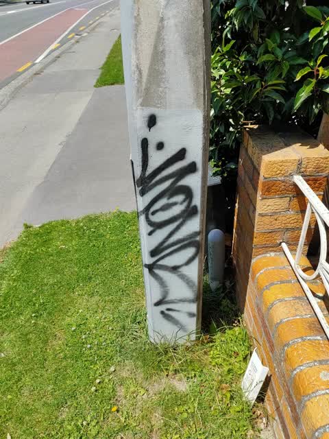 Graffiti, a report photo