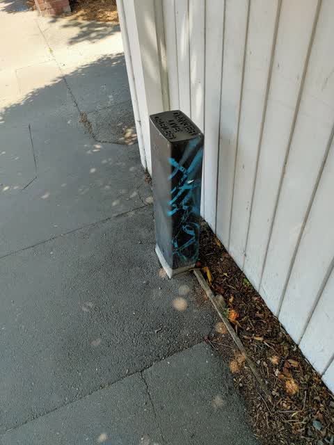 Graffiti, a report photo