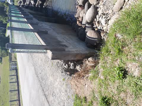 Roading/Streets, a report photo