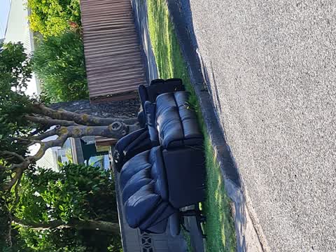Rubbish/Recycling, a report photo