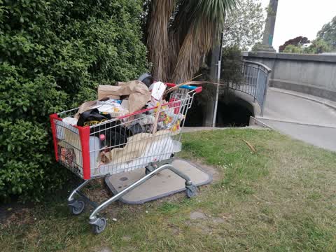 Rubbish/Recycling, a report photo