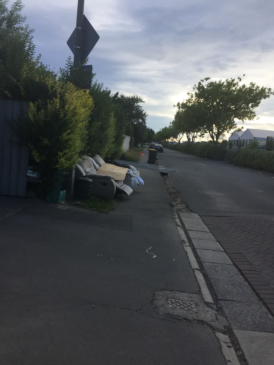 The photograph attached to this rubbish/recycling report