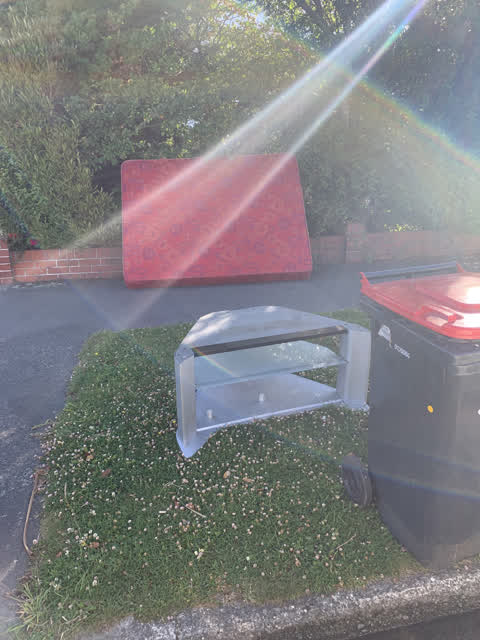 Rubbish/Recycling, a report photo