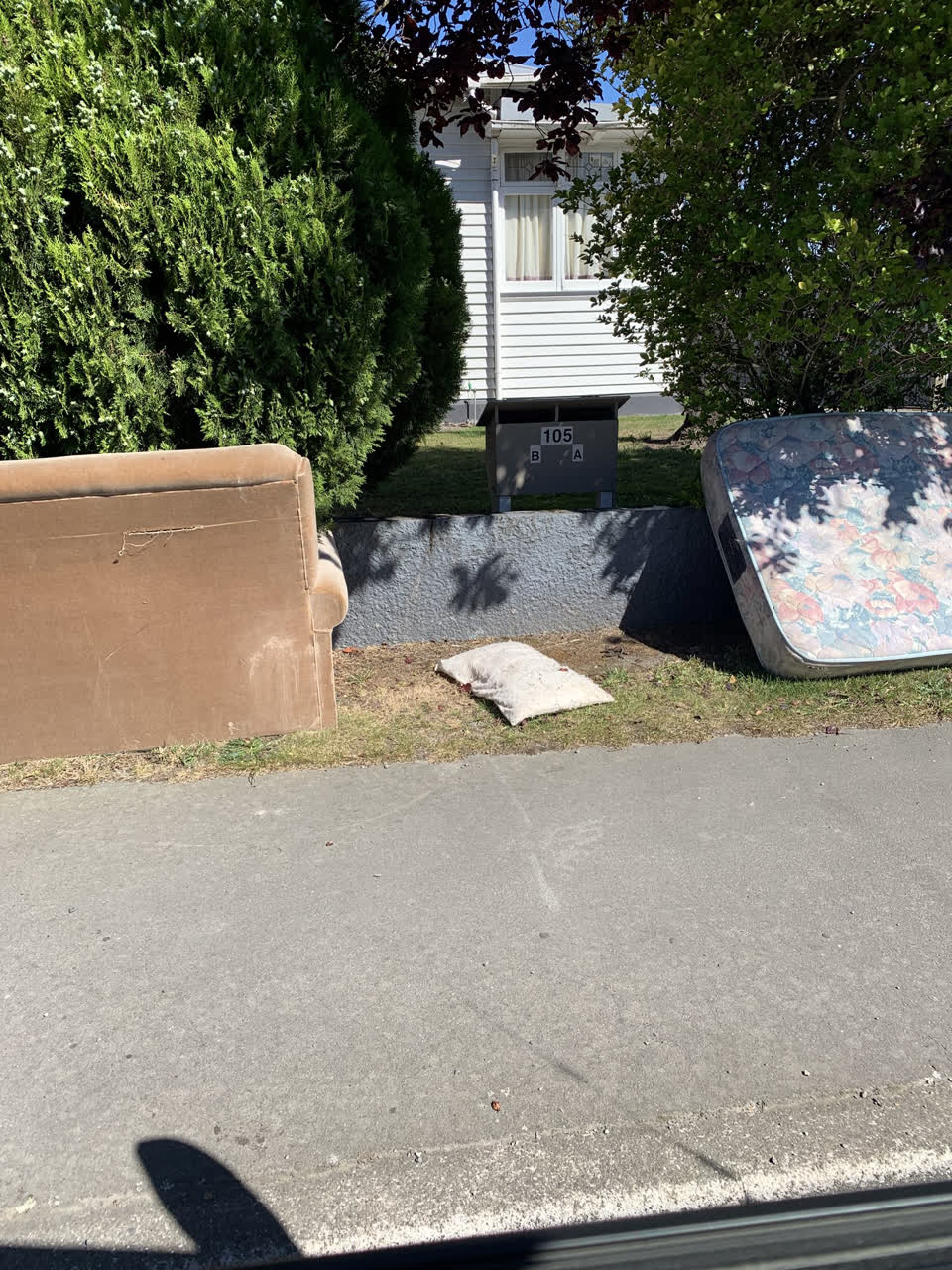 The photograph attached to this rubbish/recycling report
